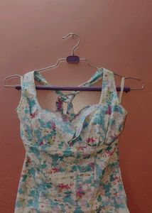 Floral Padded Tube Top With Neck Tie-up Design