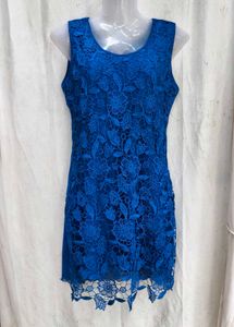 I.. Stunning Royal Blue Lace Dress