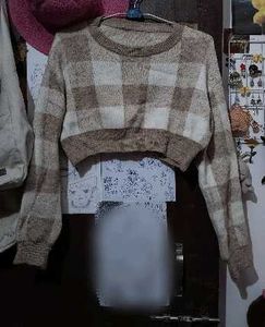 Cozy Checkered Cropped Sweater