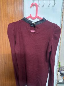 Chic Maroon Puff Sleeve Top
