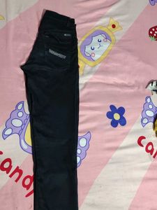 black skinny jeans