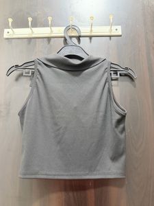 Ribbed Collared Sleeveless Crop Top