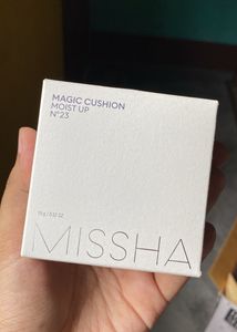 Missha Magic Cushion Moist Up N•23