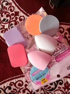 Makeup Sponges - Powder Puffs