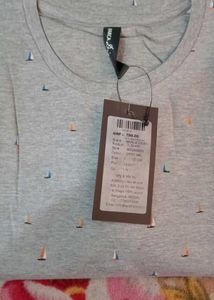 Round Neck T-shirt(Price Drop For Today)Rs250