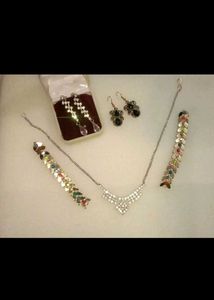 earings and necklace combo