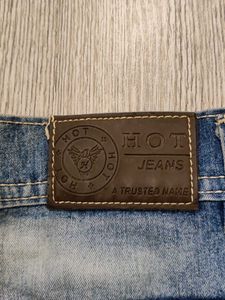 Ma1073 Hot jeans waist 28 inches