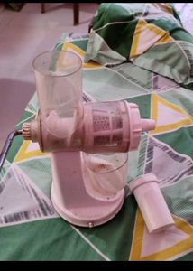 Hand Juicer