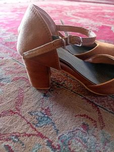 Set of two stylish Suede Heels with Ankle Strap