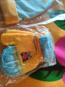 Baby Cap &amp;  Hand Socks