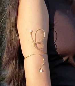 Butterfly Armcuff