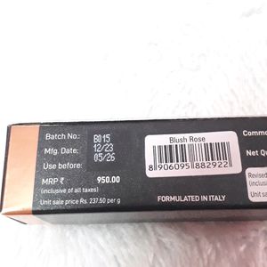 Manish  malhotra Soft Matte Lipstick - Blush Rose