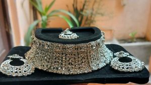 Sparkling Silver Bridal Jewelry Set