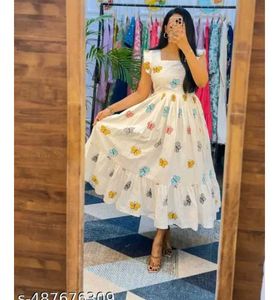 Chic Butterfly Print Midi Dress