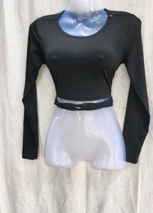 61209. Chic Black Long Sleeve Crop Top