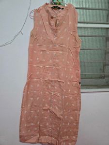 Women's Pink Printed Sleeveless Kurta