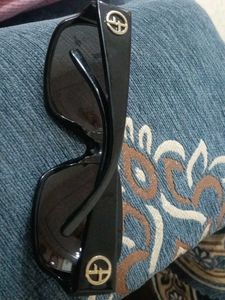 Giorgio Armani brand sun glasses Chic Black Oversi