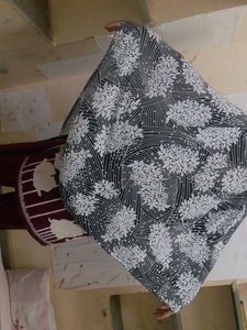 Elegant Black &amp; White Floral Print Abaya