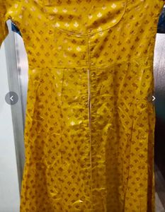Vishudh Women Mustard Self Design Kurta nd Trouser