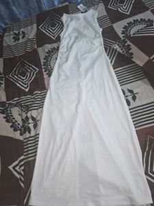 Sleek White Sleeveless Maxi Dress