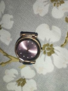 Fastrack Women's Analog Watch