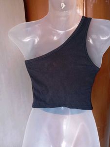 Chic One-Shoulder Cutout Crop Top