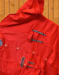 Men's Half Shirt Size M