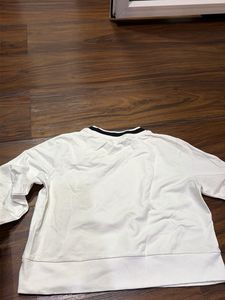 bebe Long Sleeve Graphic Crop Top