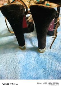 Elegant Black Heels with Rhinestone Embellishments