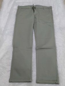 Men's Classic Fit Chinos