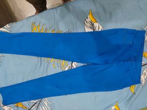 Its ankle Length Trousers