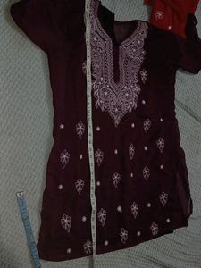 2 Chikankari Kurti With Inner