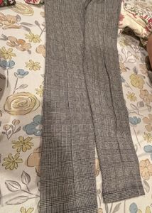 ZARA Plaid/checks Trousers - Stylish & Comfortable