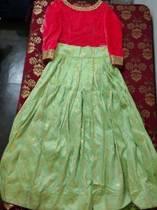 Green Banarsi Silk  Box Pleat Ethnic Skirt