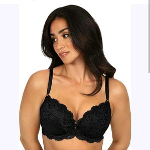 Elegant Black Lace Push-Up Bra