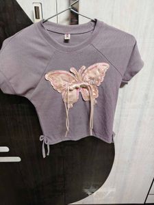 Like new top purple butterfly design