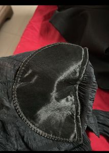 Textured Black Cropped Shirt