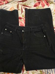 Black Ripped Wide-Leg Jeans