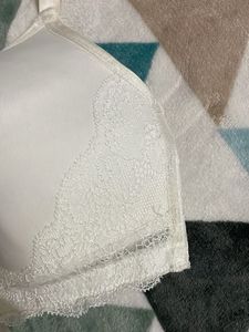 40C GINA BENOTTI Comfortable White Lace Bra