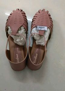 Stylish Pink Flat Sandals