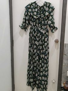*New*Floral Midi Dress with Ruffle Collar
