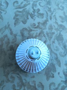 Light And Speaker Connect By Bluetooth