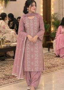 Elegant Peach Embroidered Kurta Set