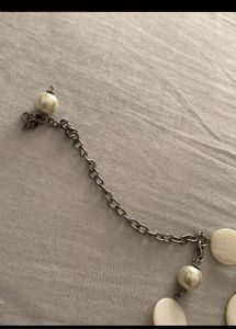 Elegant Pearl &amp; White Disc Necklace