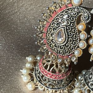 Elegant Paisley Design Jhumka Earrings