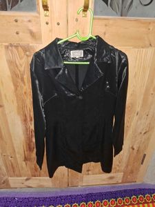 Satin Blazer with two pockets