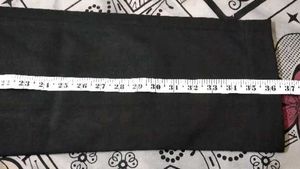 black pant
