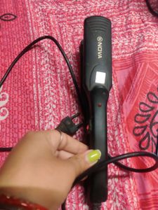 Nova Hair Straightener