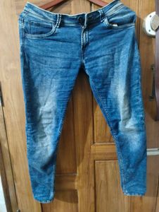 Stylish Blue Washed Denim Jeans