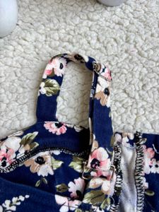 Chic Floral Print Smocked Crop Top